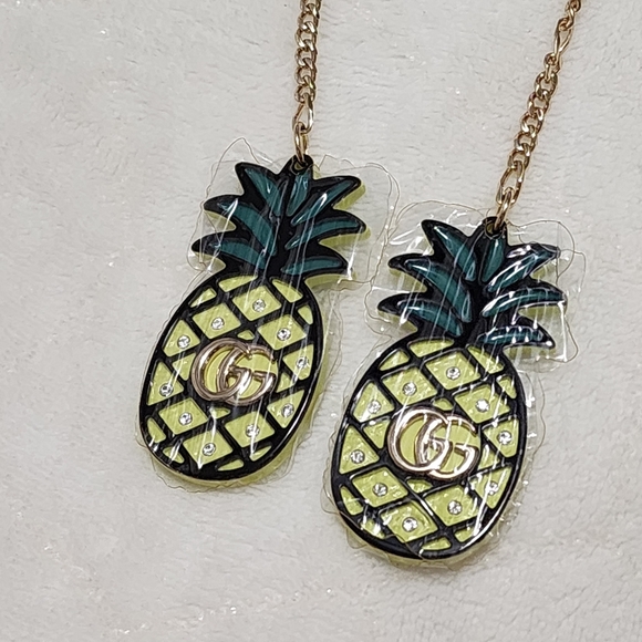 Gucci Eyewear with Pineapple Charms - Picture 4 of 9